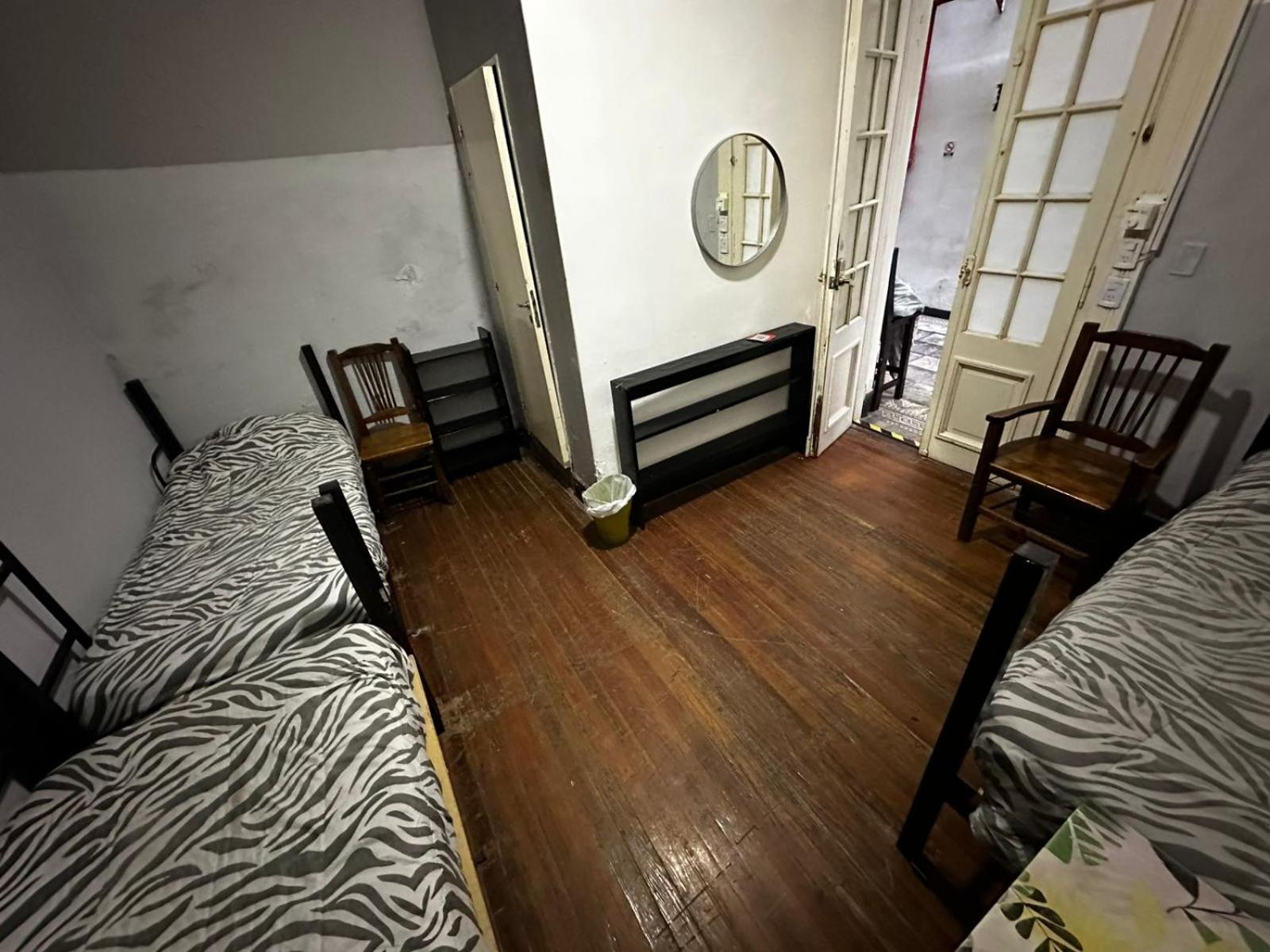 Ideal Social Hostel บัวโนสไอเรส ภายนอก รูปภาพ